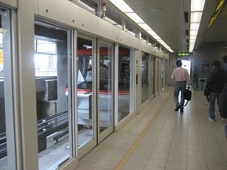 ２９歳で年収１億円＆著書３７万部になった、世界を旅するヒマリッチ社長川島和正の日記-バンコク空港２