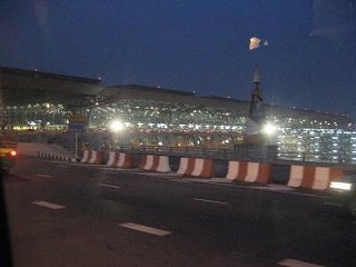 29歳で年収1億円&著書37万部になった、世界を旅するヒマリッチ社長川島和正の日記-バンコクからシェムリアップへ1