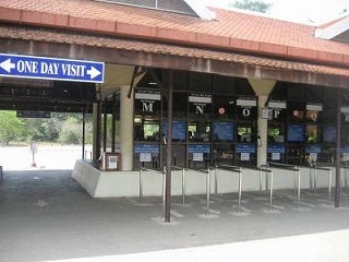２９歳で年収１億円＆著書３７万部になった、世界を旅するヒマリッチ社長川島和正の日記-アンコールトムのバイヨン２