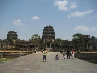 29歳で年収1億円&著書37万部になった、世界を旅するヒマリッチ社長川島和正の日記-アンコールワット4