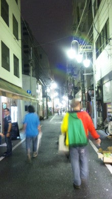 ２９歳で年収１億円＆著書３７万部、毎月１カ国旅行中のヒマリッチ社長、川島和正の日記-090614_220817.jpg