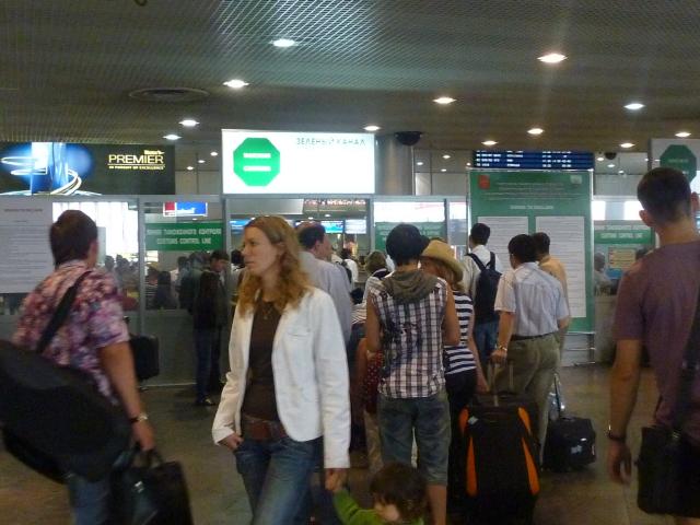 ２９歳で年収１億円＆著書３７万部、毎月１カ国旅行中のヒマリッチ社長、川島和正の日記-モスクワ2-33