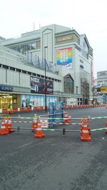 ブログとメールマガジンで年収１億円稼ぐ、世界を旅するヒマリッチ社長、川島和正の日記-091001_060743.jpg