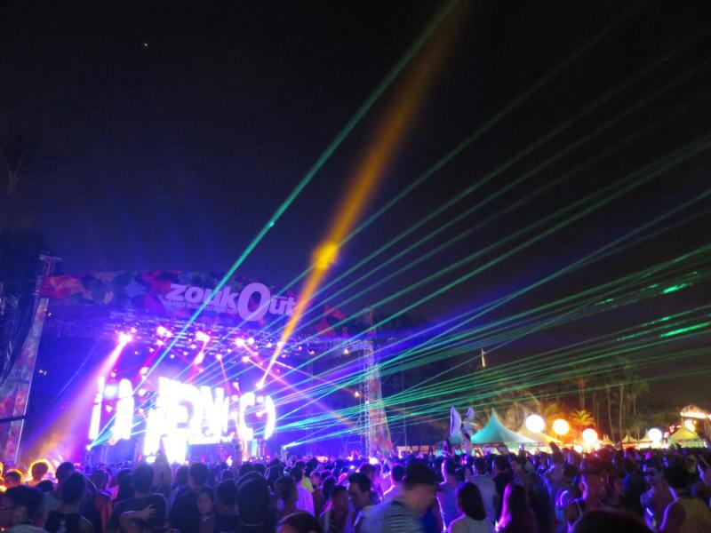 Zoukout1-15