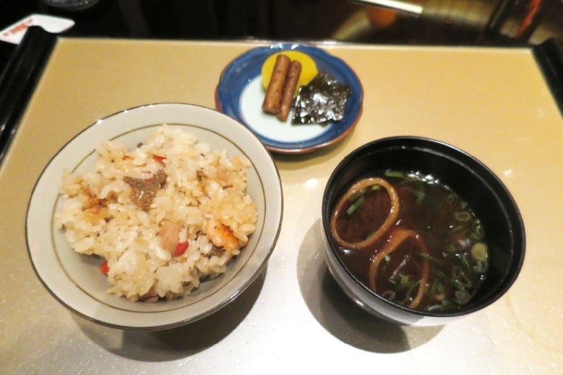なだ万香港9