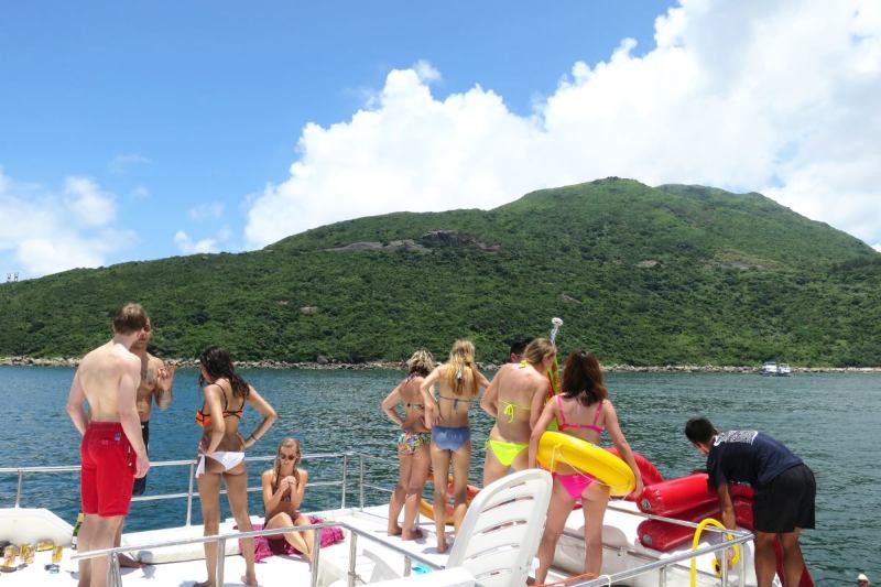 BoatParty2
