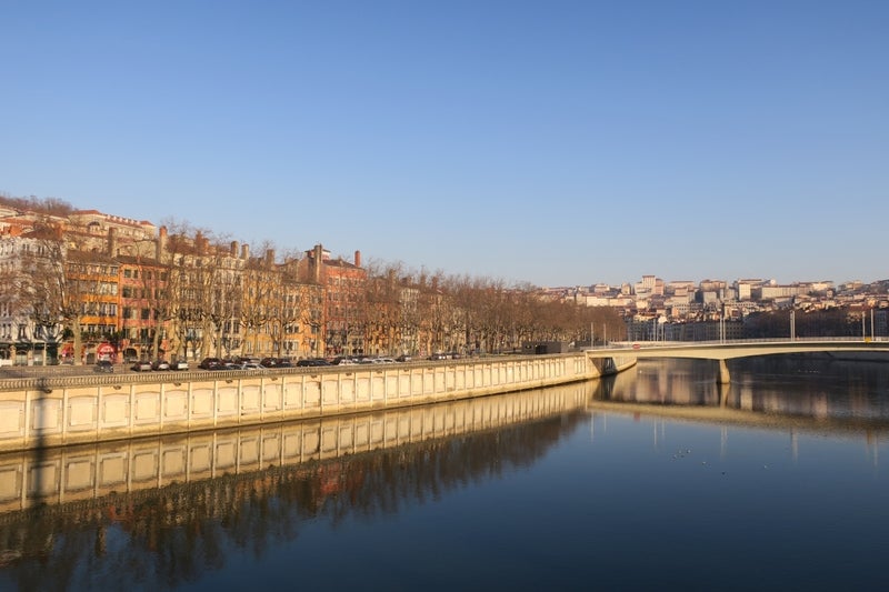 Lyon8