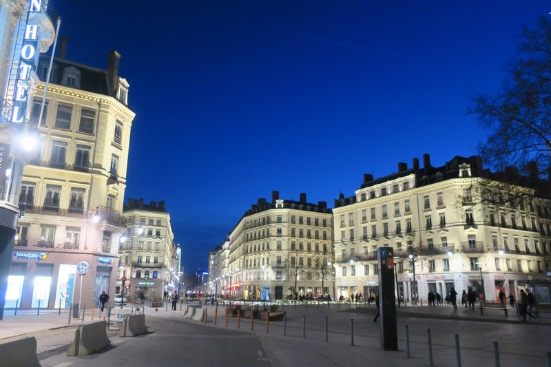Lyon2-11