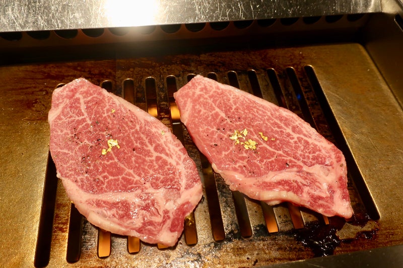 肉8